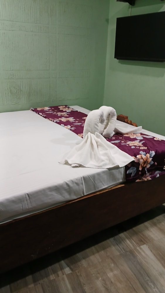 rudraksh home stay