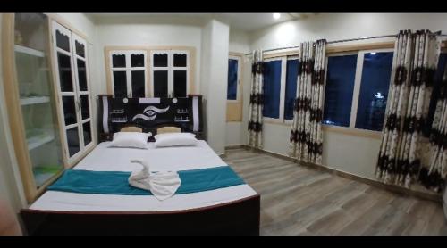 rudraksh home stay