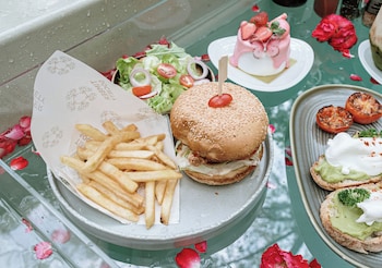 timber society boutique hideaway