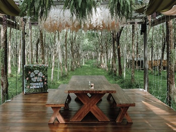 timber society boutique hideaway