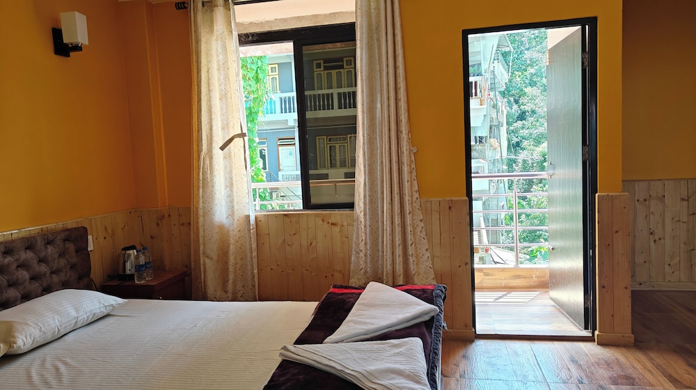 bayaroo stay lamahatta