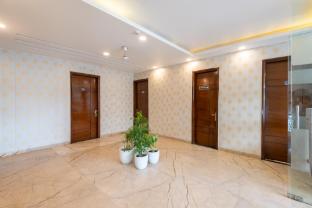 saavi hotel sector 46