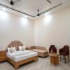 hotel entry point
