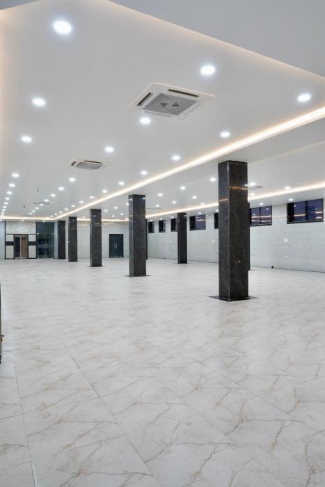 hotel entry point