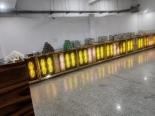 saavi hotel sector 10