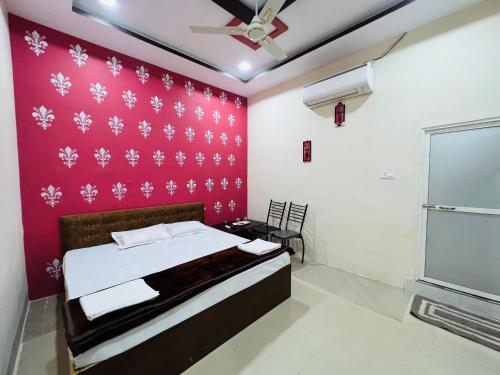 Hariom Home Stay,,3 star