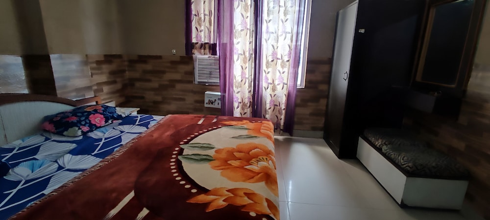 hotel ishaan international