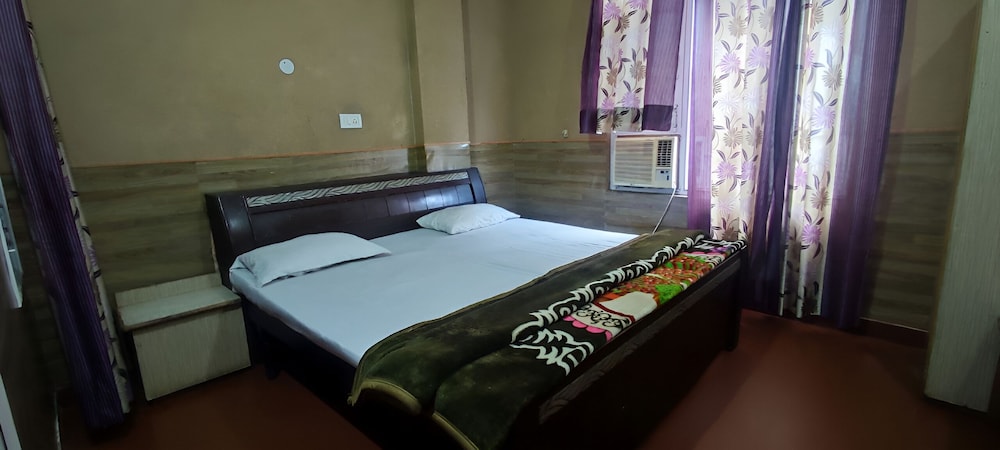 hotel ishaan international