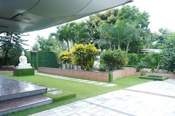 svr hotel sai samrat