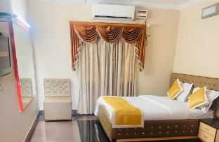 Svr Hotel Sai Samrat,,2 star