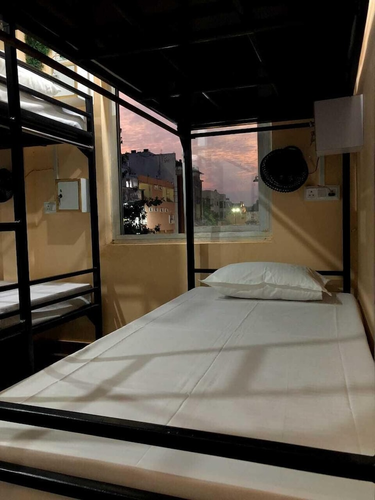 ghatside hostel and stay