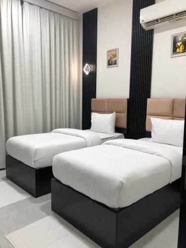 Al Zahra Hotel Apartments,,3 star