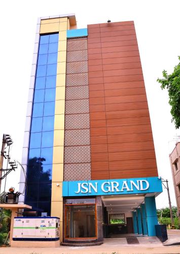 Jsn Grand,,3 star