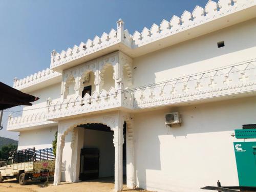 kesariya bagh resort pushkar