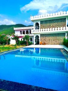 kesariya bagh resort pushkar