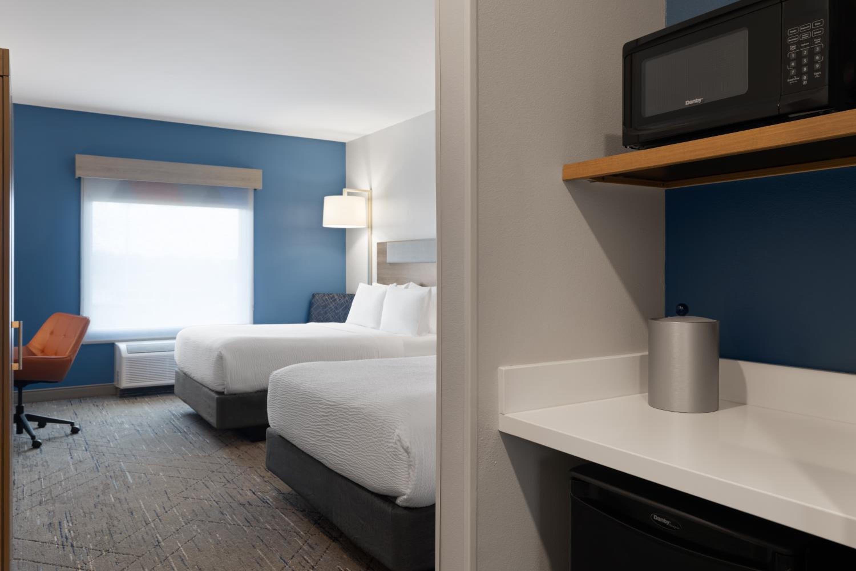 holiday inn express and suites meridian i 20 by ihg