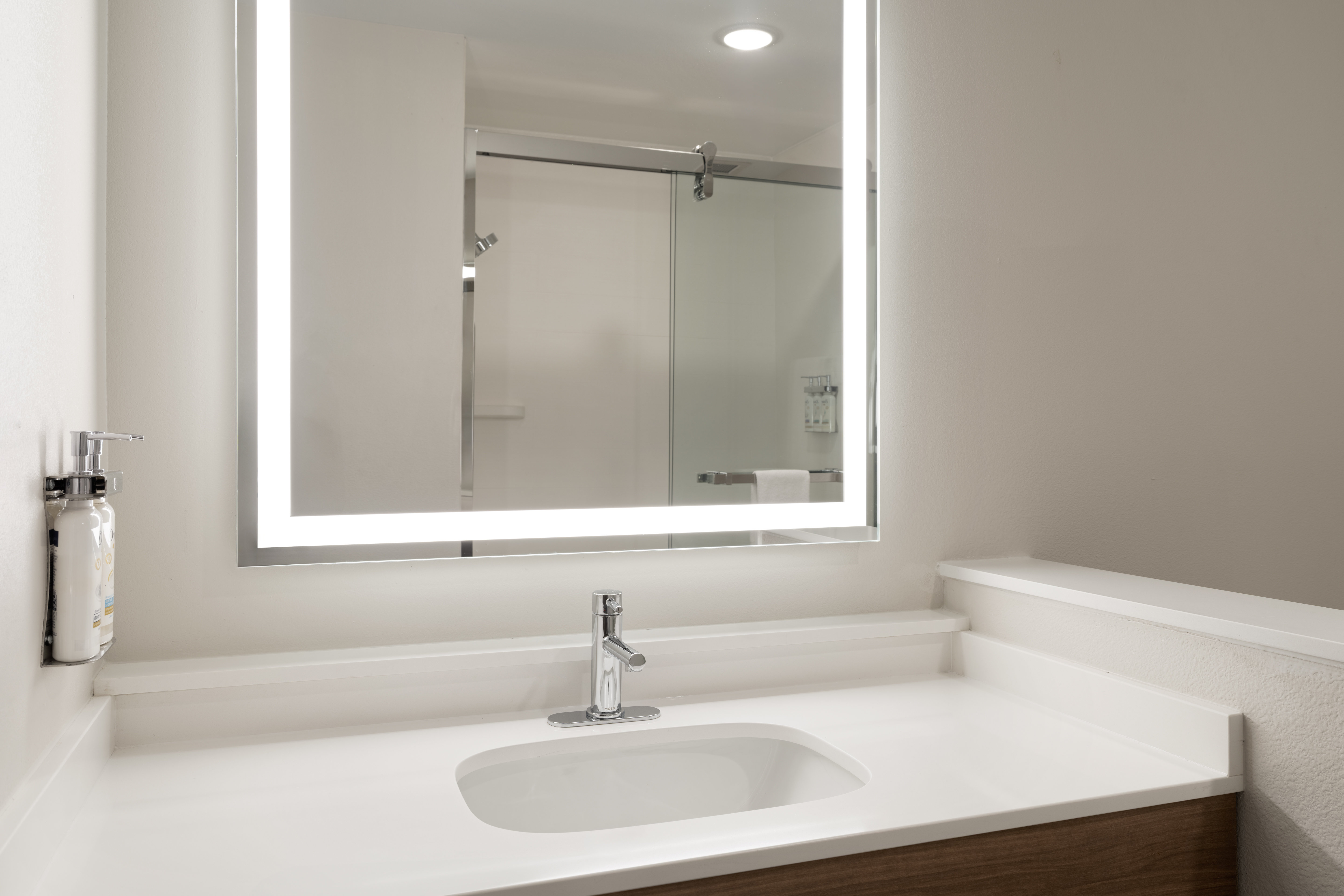 holiday inn express and suites meridian i 20 by ihg