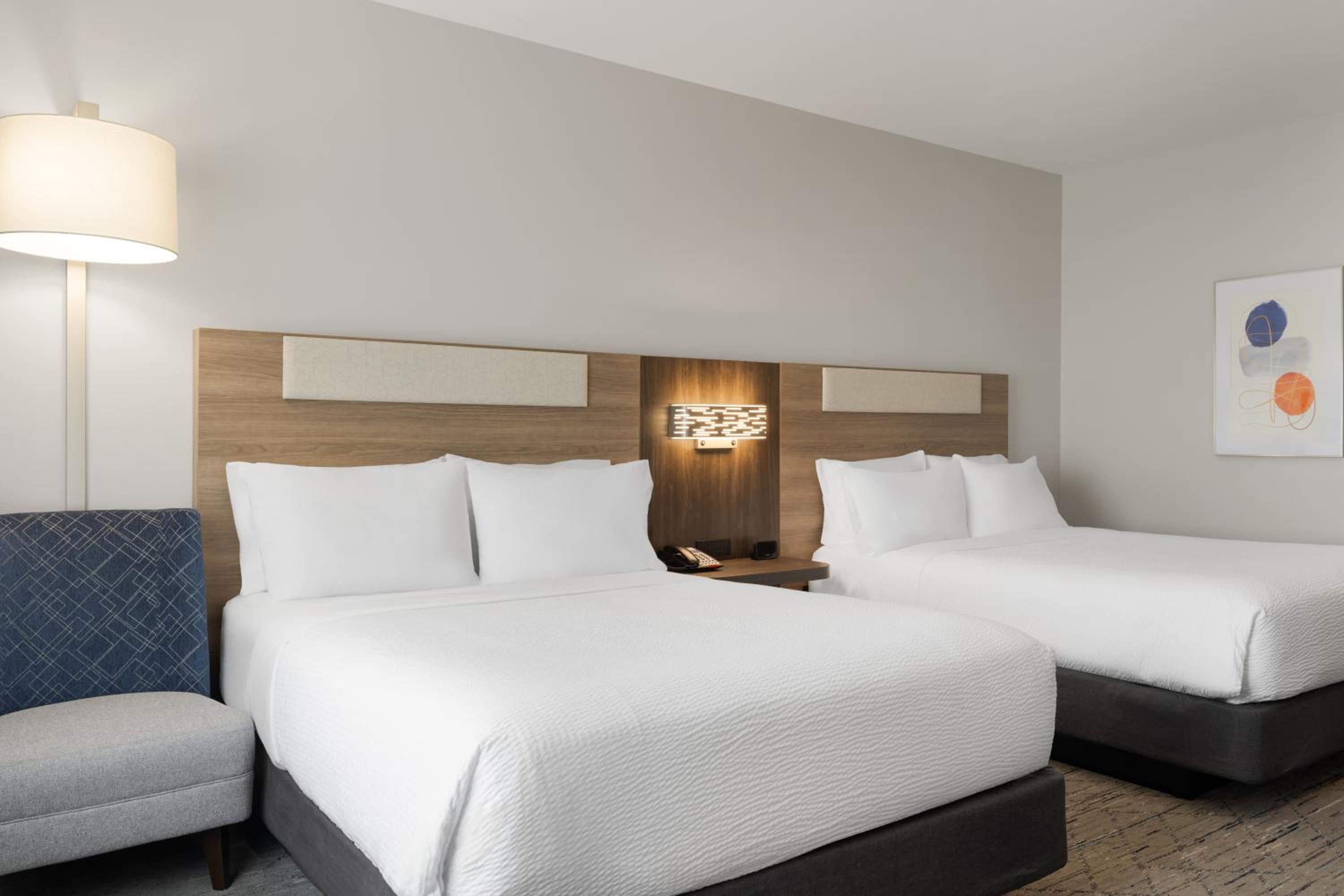 holiday inn express and suites meridian i 20 by ihg