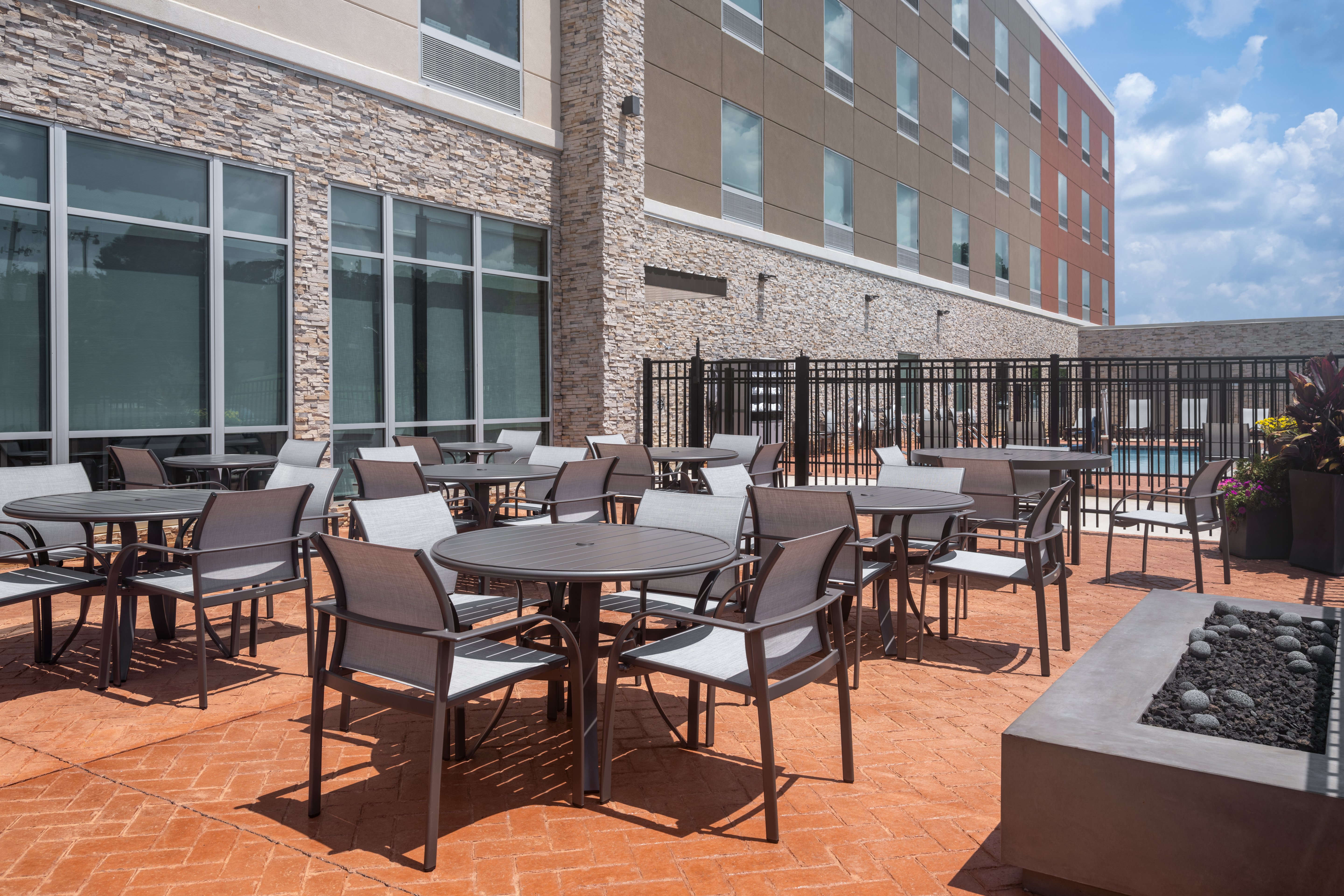 holiday inn express and suites meridian i 20 by ihg