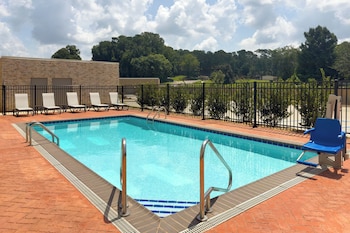 Holiday Inn Express & Suites Meridian I 20 By Ihg,,3 star