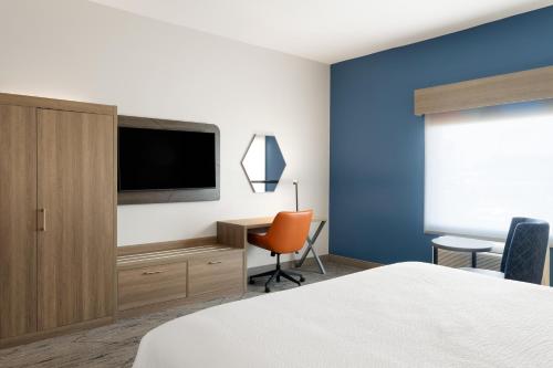 holiday inn express and suites meridian i 20 by ihg