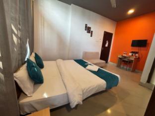 hotel aditya palace guwahati