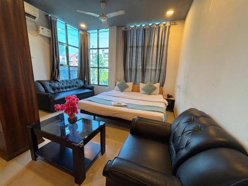 Hotel Aditya Palace Guwahati,,3 star