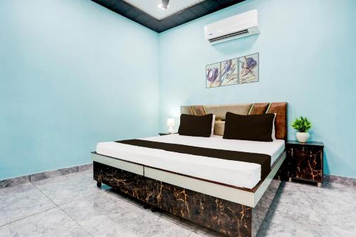 Super Hotel O Shiv Sai Guest House,,3 star