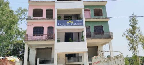 hotel o malihabad palace