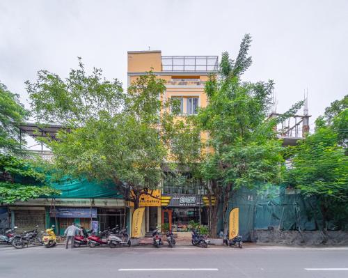 Shoreline Stays,,3 star