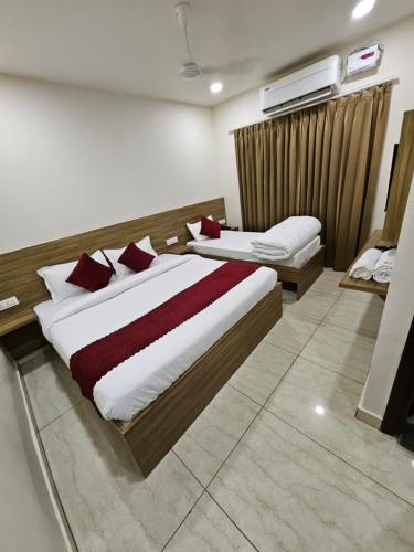 Hotel Jr Inn,,3 star