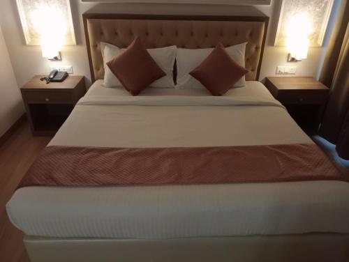 Raghukul Sadan,,4 star