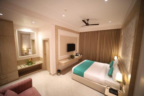 Raghukul Sadan,,4 star