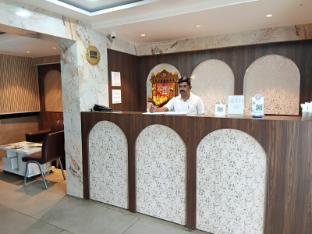 Hotel Royal Inn,,3 star