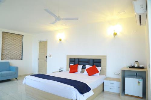 The Balcony Suites,,3 star