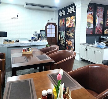 Burning Flame Hotel,,3 star