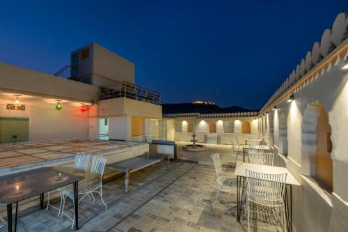 Raghunath Haveli - A Heritage Homestay,,3 star