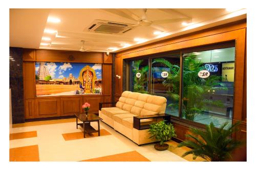hotel sr tiruchendur