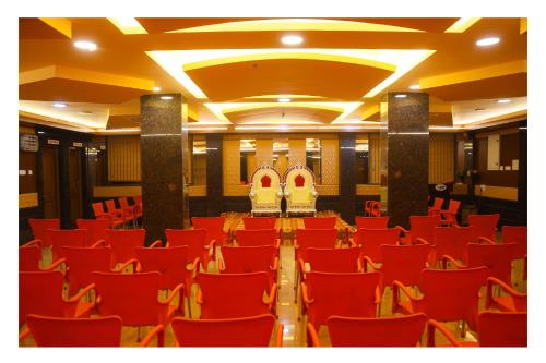 hotel sr tiruchendur