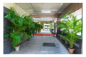 hotel sr tiruchendur