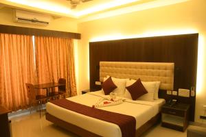 hotel sr tiruchendur