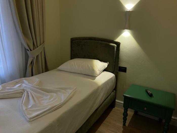 amorino tirana bandb