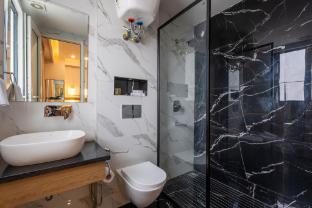 elegent studio on golf course road sterling