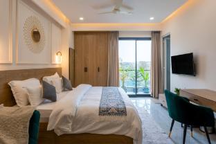 Elegent Studio On Golf Course Road @ Sterling,,4 star