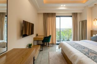 elegent studio on golf course road sterling