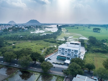 hotel visakka palani