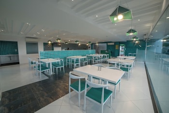 hotel visakka palani