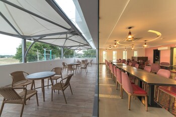 hotel visakka palani