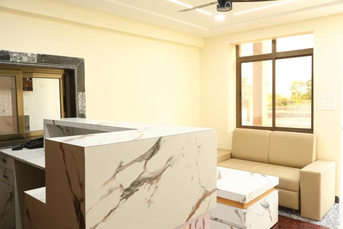 the rajputana palace