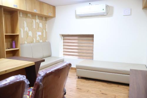 the rajputana palace